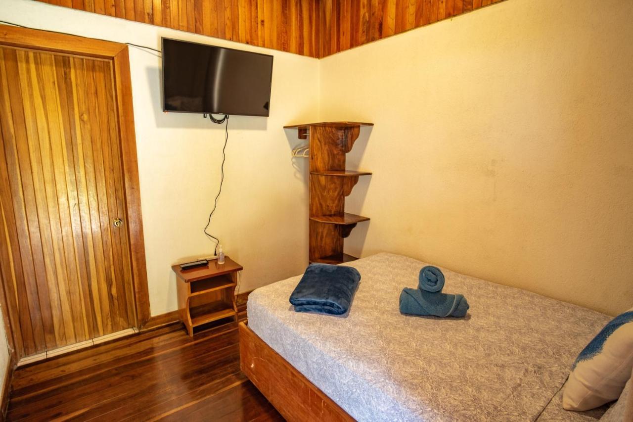 Cowboy Hostel - Habitaciones Con Bano Privado Monteverde Kültér fotó